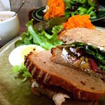 京都のカフェ　- cafe marble 仏光寺店 -